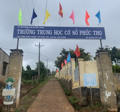 Công Tác Chuẩn Bị Cho Lễ Khai Giảng Năm Học Mới Tại Trường THCS Phúc Thọ