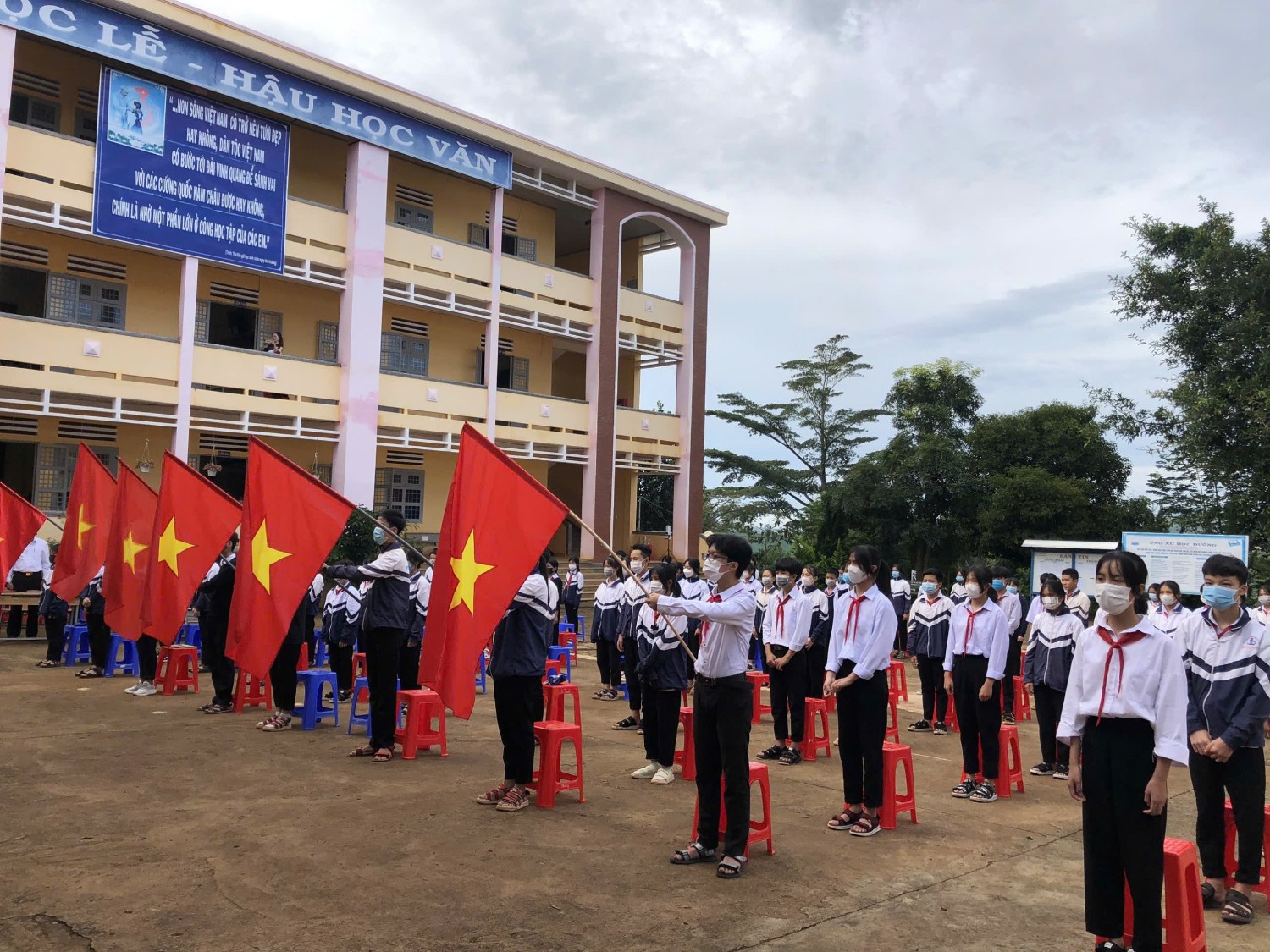 HÌNH ẢNH HOẠT ĐỘNG