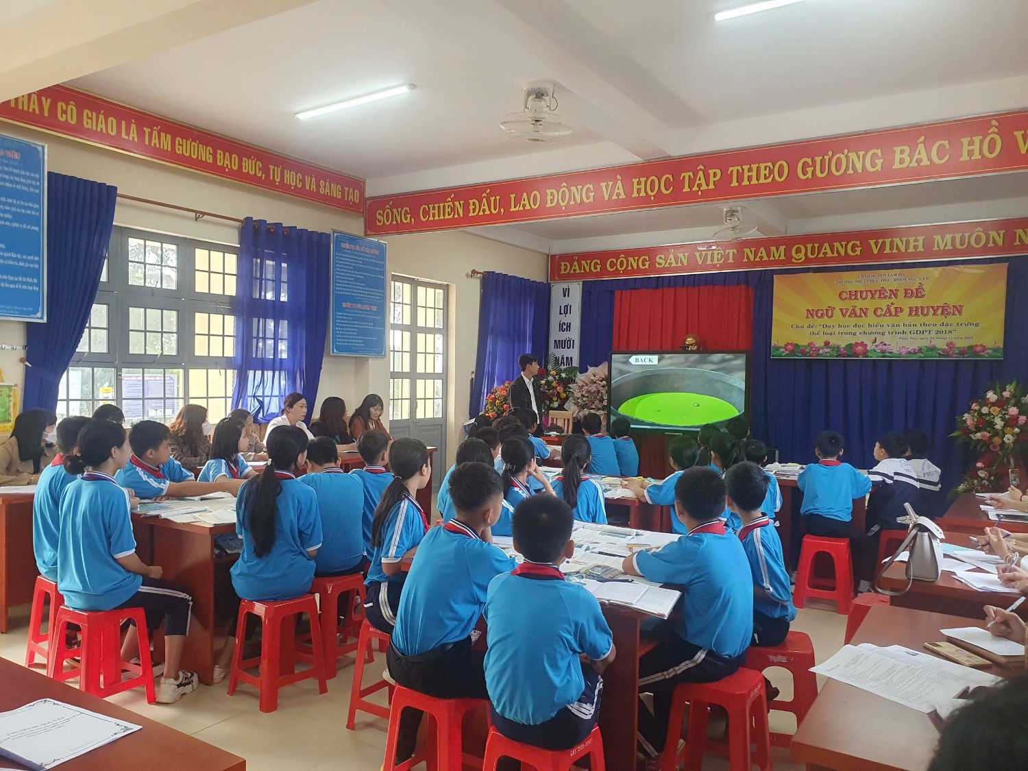 HÌNH ẢNH HOẠT ĐỘNG